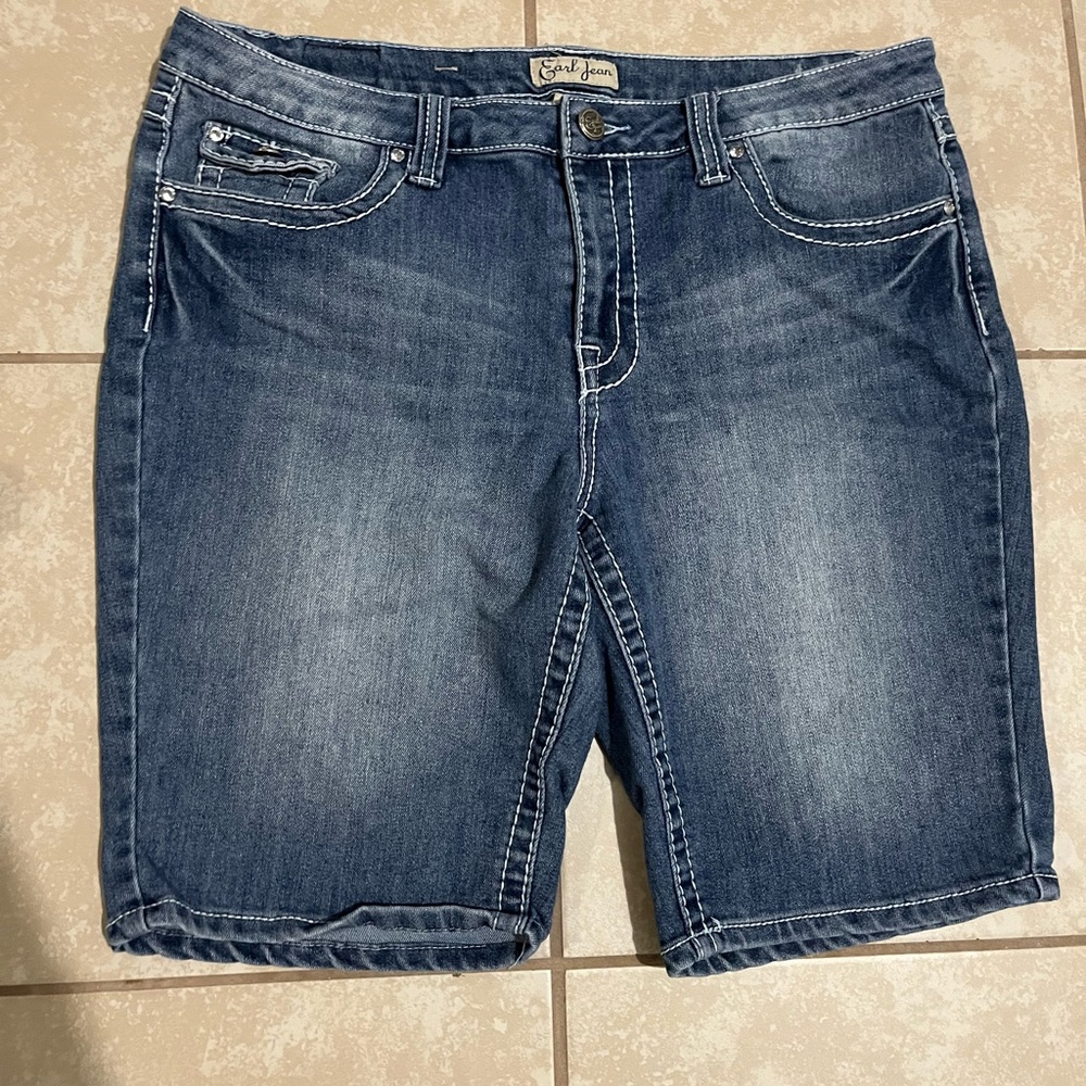 Bermuda Jean shorts